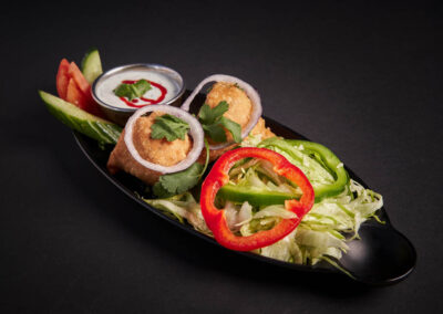 1. Samosa /79,-  Sprøstekt butterdeig fylt med krydrede poteter og krydder Pastry filled with spicy potatoes and herbs. *Gluten