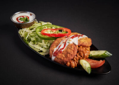 2. Allo Tikki Chat /89,-  Sprøstekt butterdeig fylt med krydrede poteter og krydder Pastry filled with spicy potatoes and herbs. *Lactose,Gluten